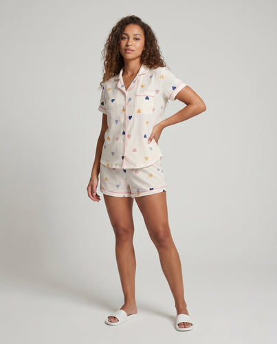 Damen Nachthemd-Set aus atmungsaktivem Baumwollmaterial mit farbenfrohen Herzmotiven EB