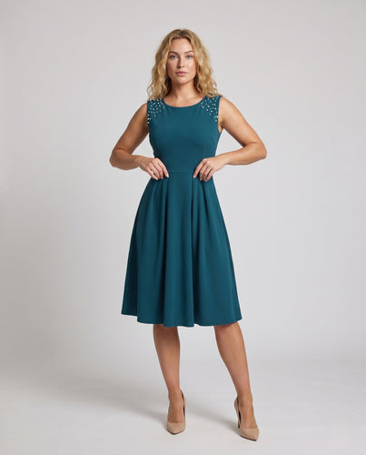 Damen Etuikleid mit eleganten Trägern und gewelltem Saum EB
