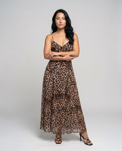 Damen Maxikleid mit elegantem Leopardenmuster und schwingendem Saum EB