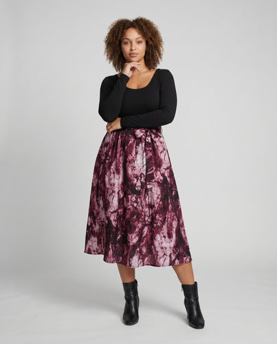 Damen Midikleid mit elegantem Schnitt und Kombination aus langem Oberteil und flatterndem Rock EB