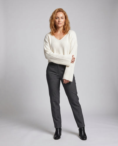 Damen Gemütlicher und eleganter cropped Pullover EB