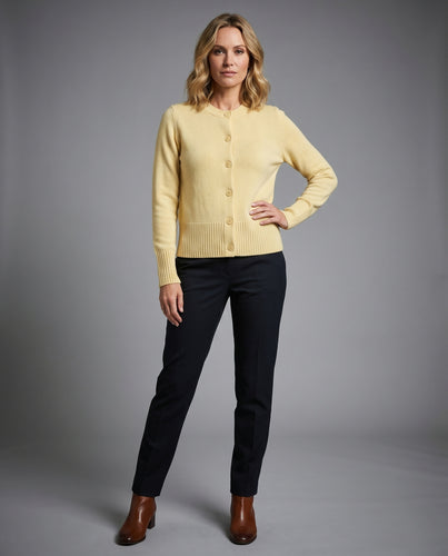 Damen Eleganter und figurbetonter Cardigan mit schicken Knopfdetails EB