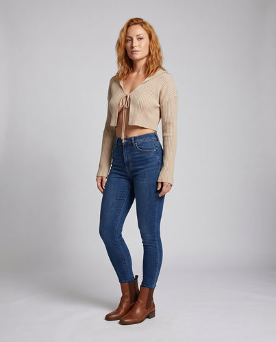 Damen kurz geschnittene Strickjacke mit Kapuze und Kordelzug EB