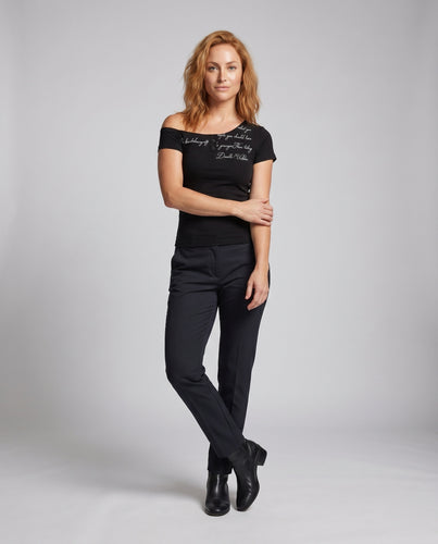 Damen nan asymmetrisches Ein-Schulter-Cropshirt aus Baumwollstretch mit kalligrafischem Schriftzug EB