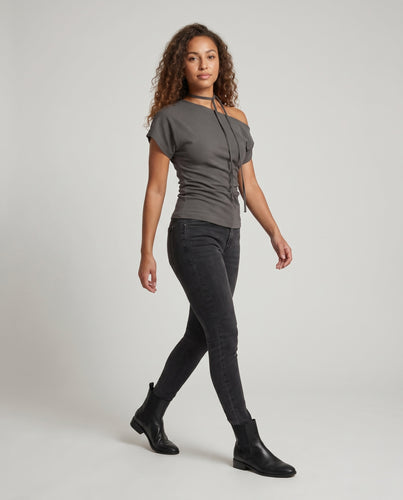Damen nan asymmetrisches schulterfreies Top mit Halsband-Bindung und taillierter Passform EB