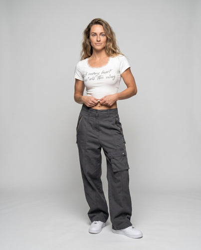 Damen nan bauchfreies T-Shirt mit Spitzenbesatz und Schriftprint EB