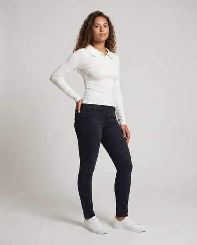 Damen nan eng anliegendes Langarmshirt mit Bubikragen und Knopfleiste EB