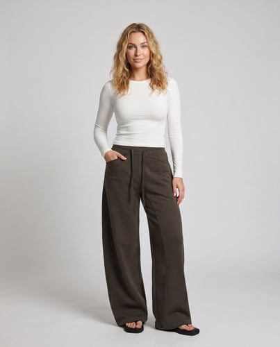 Damen nan extraweite Jersey-Palazzohose mit hohem Komfortbund, Tunnelzug und übergroßen Eingrifftaschen EB