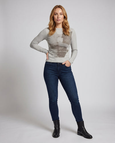 Damen nan feines Langarmshirt mit Pixelblüten-Print und Rundhalsausschnitt EB