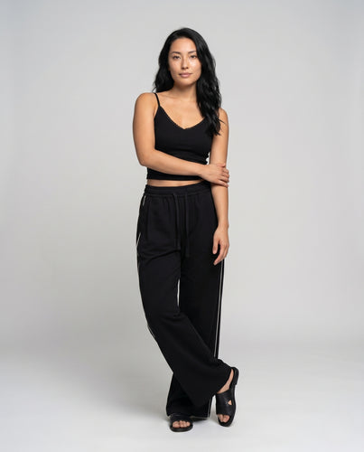 Damen nan feines Ripp-Bustier-Top mit V-Ausschnitt und feiner Spitzenkante EB