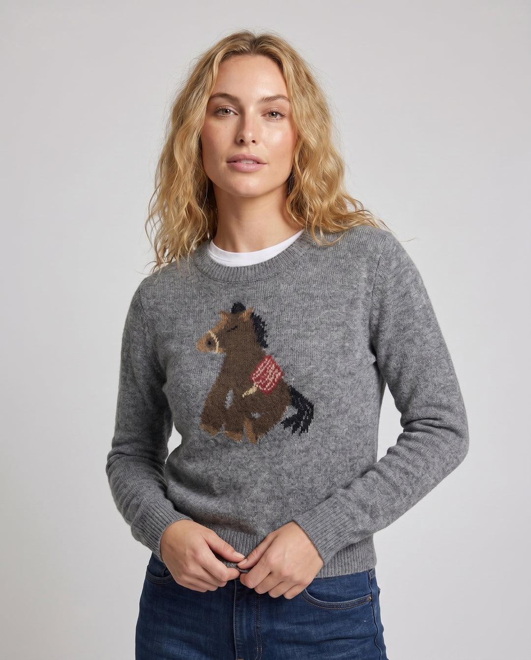 Damen nan Feinstrickpullover mit Pferdeintarsie, Rundhalsausschnitt und geripptem Saum EB