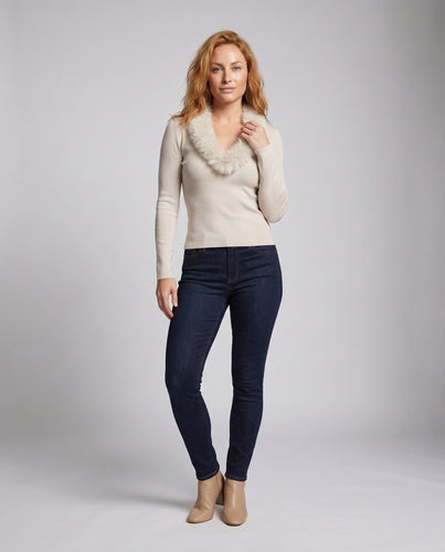 Damen nan Feinstrickpullover mit tiefem V-Ausschnitt und Kunstfellblende EB