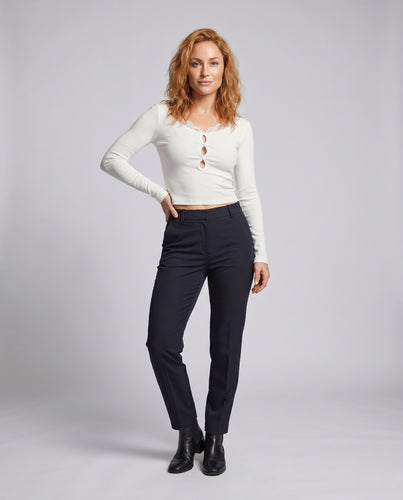 Damen nan figurbetontes Langarmshirt mit tiefem Spitzen-V-Ausschnitt und Schlüsselloch-Front EB