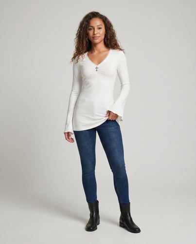Damen nan figurbetontes Longshirt-Minikleid mit Spitzen-V-Ausschnitt, Raffung und ausgestellten Manschetten EB