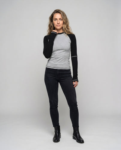 Damen nan figurbetontes Raglan-Langarmtop aus Funktionsjersey mit Kontrastärmeln und Flatlocknähten EB