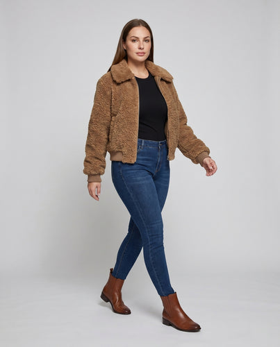 Damen nan kurzgeschnittene Teddy-Flightjacke mit voluminösem Umlegekragen und elastischem Rippsaum EB