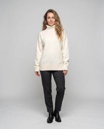 Damen nan Oversize-Rollkragenpullover aus Feinstrick mit verlängertem Saum und gerippten Bündchen EB