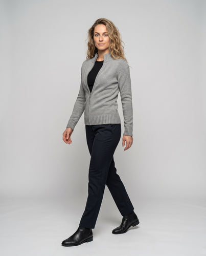 Damen nan schlanker Feinstrick-Cardigan mit sichtbarem Reißverschluss, hohem Rippenkragen und verlängerter Saumblende EB