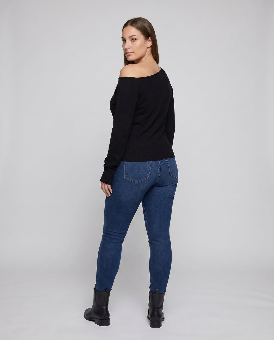 Damen nan schulterfreier Feinstrickpullover mit asymmetrischem Ausschnitt und tailliertem Bund EB