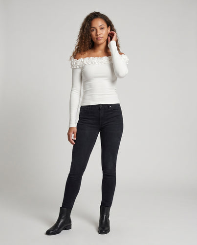 Damen nan schulterfreies Feinripp-Oberteil mit mehrlagigem Chiffon-Volant am Ausschnitt und figurbetonter Passform EB
