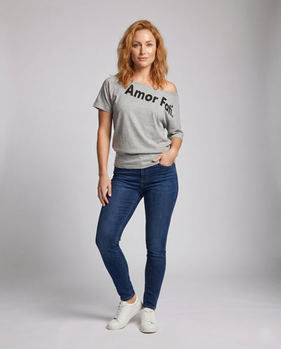 Damen nan schulterfreies Kurzarmshirt aus Baumwollmix mit Schriftaufdruck und weiter Passform EB