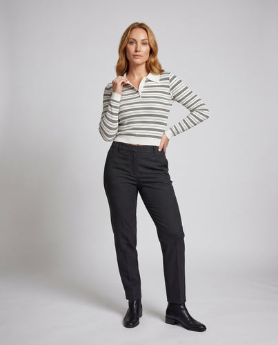 Damen nan sportlich-elegantes Polo-Longsleeve aus feinem Rippjersey mit Hemdkragen und taillierter Passform EB