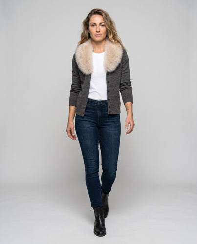 Damen nan taillierter Feinstrick-Cardigan mit abnehmbarem Kunstfellkragen EB