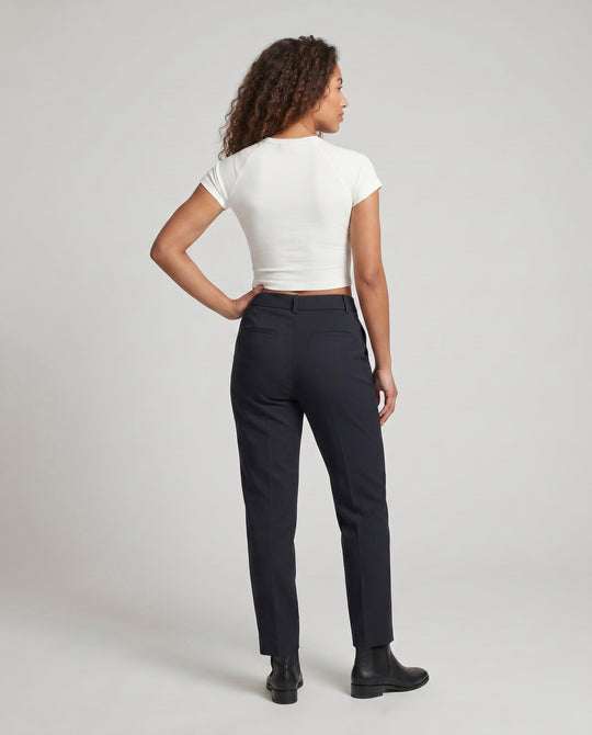 Damen nan tailliertes bauchfreies Kurzshirt aus Baumwolljersey mit Rundhalsausschnitt EB