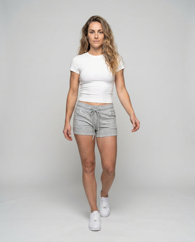 Damen nan tailliertes Kurzarm-Formshirt aus elastischem Rippjersey mit Rundhalsausschnitt und ergonomischer Taillennaht EB