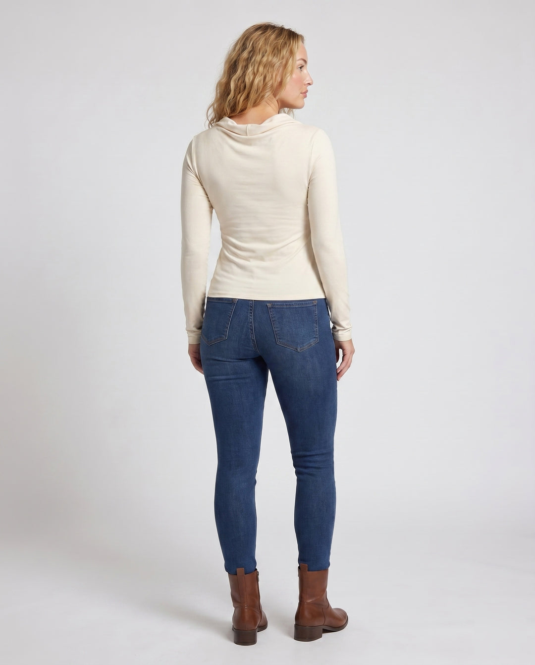 Product 15659679678794 - back_view