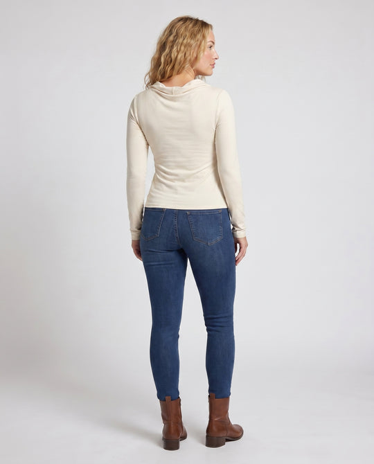 Product 15659679678794 - back_view