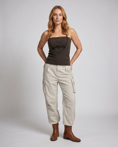 Damen nan tailliertes Neckholder-Bustier mit frontaler Knopfleiste und drapierter Wickeloptik EB
