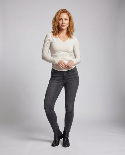 Damen nan tailliertes V-Ausschnitt-Longsleeve aus feinem Stretchjersey mit Raglannaht und formgebender Silhouette EB