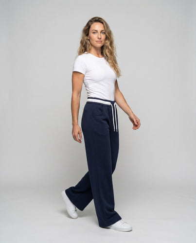 Damen nan weite Lounge-Hose mit Tunnelzugbund, geradem Bein und seitlichem Zierstreifen EB