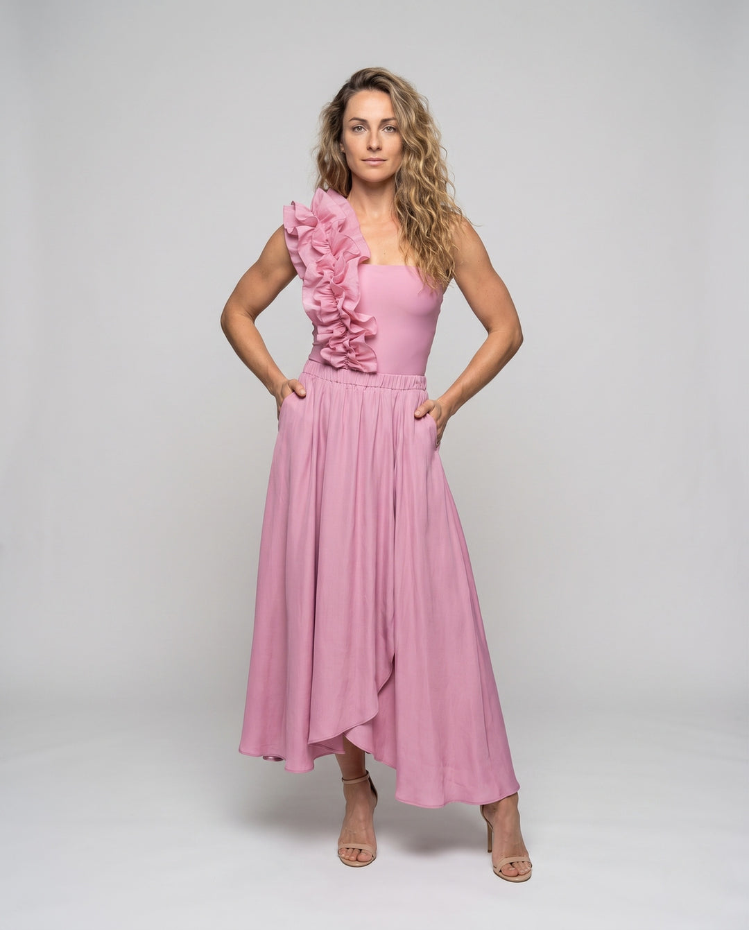 Product 15845736218954 - full_body_front