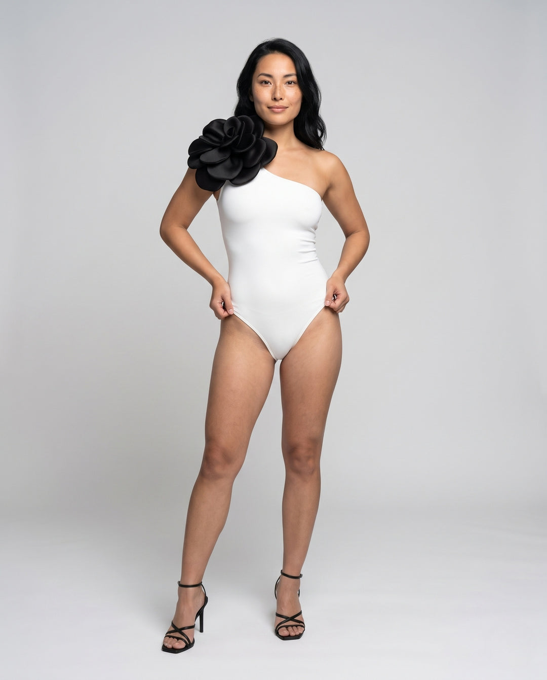Product 15845745623370 - full_body_front