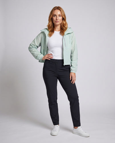 Damen atmungsaktive Laufjacke mit leichtem Windschutz EB