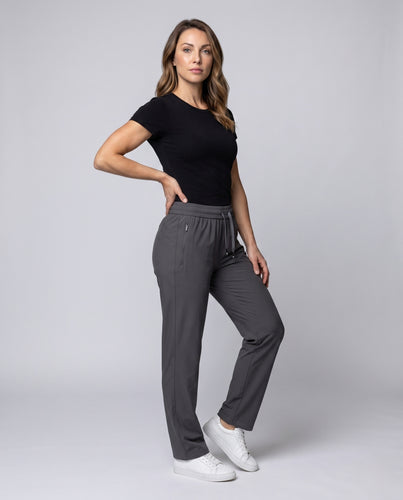Damen bequeme Trainingshose mit elastischem Bund und praktischen Taschen EB