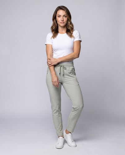 Damen lässige Sporthose mit elastischem Bund und praktischen Taschen EB