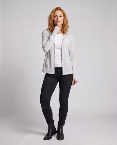 Damen leichte Sportjacke mit schützendem Kapuzendesign und atmungsaktiven Einsätzen EB