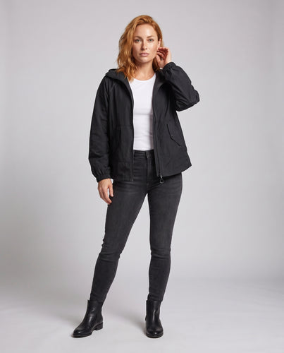 Damen leichte Windjacke mit verstellbarem Kapuzendesign und seitlichen Taschen EB