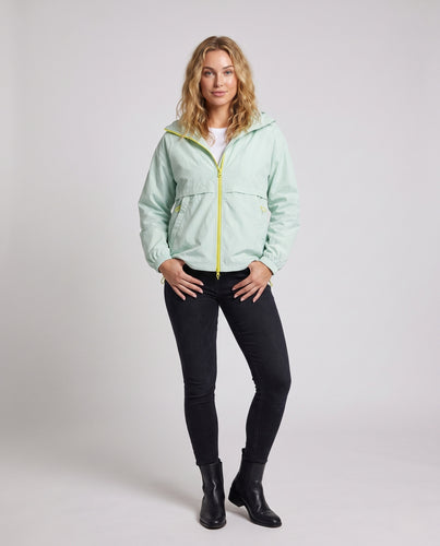 Damen atmungsaktive Funktionsjacke mit verstellbarer Kapuze EB