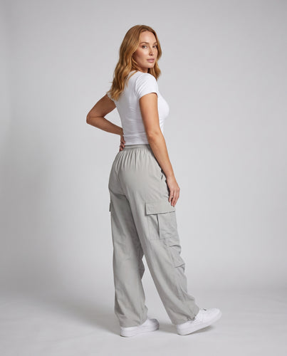 Damen Cargo-Hose mit elastischem Bund und praktischen Seitentaschen EB
