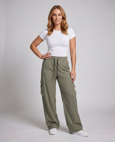 Damen Cargo-Hose mit elastischem Bund und praktischen Taschen EB