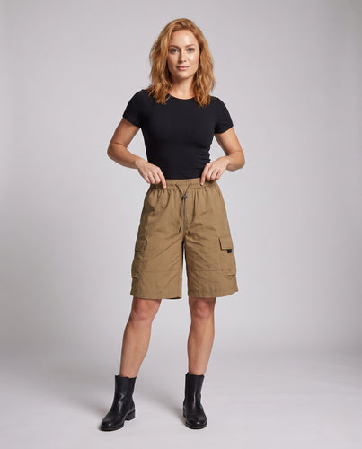 Damen Cargo-Shorts mit verstellbarem Bund und praktischen Taschen EB