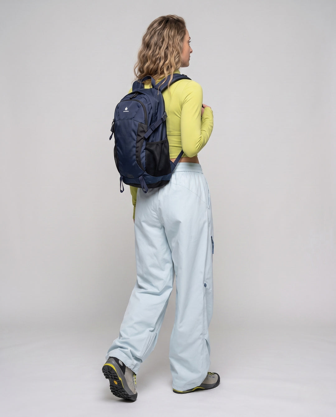 Product 15857700962634 - back_view