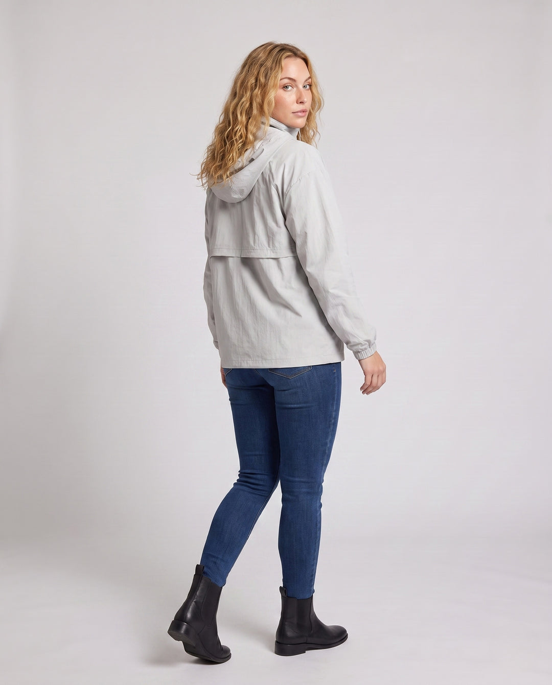 Product 15857701192010 - back_view