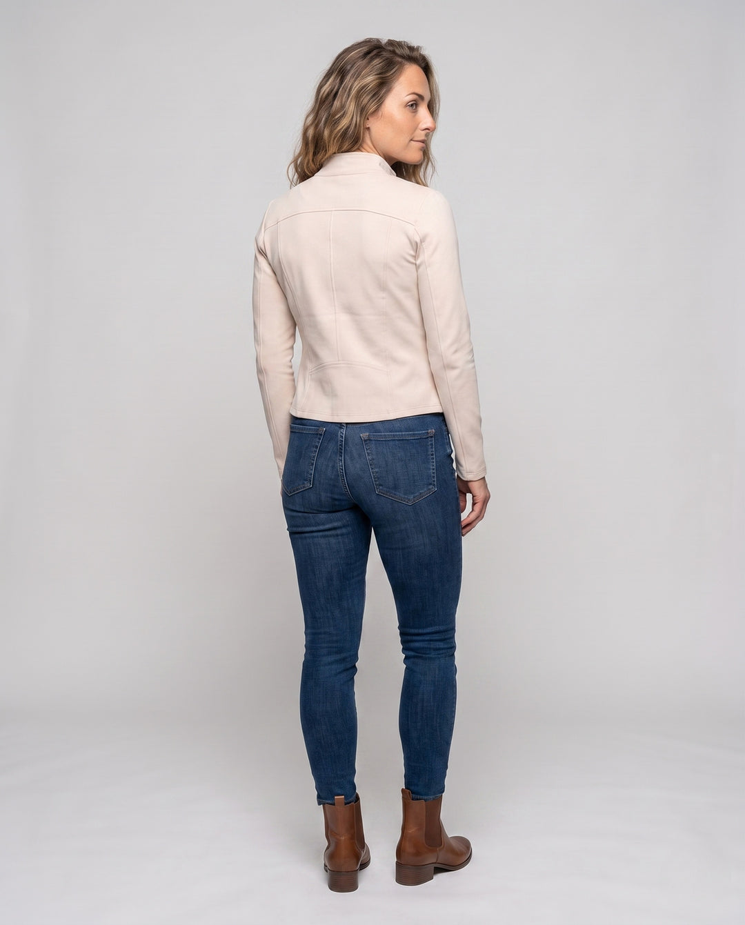 Product 15865108627786 - back_view