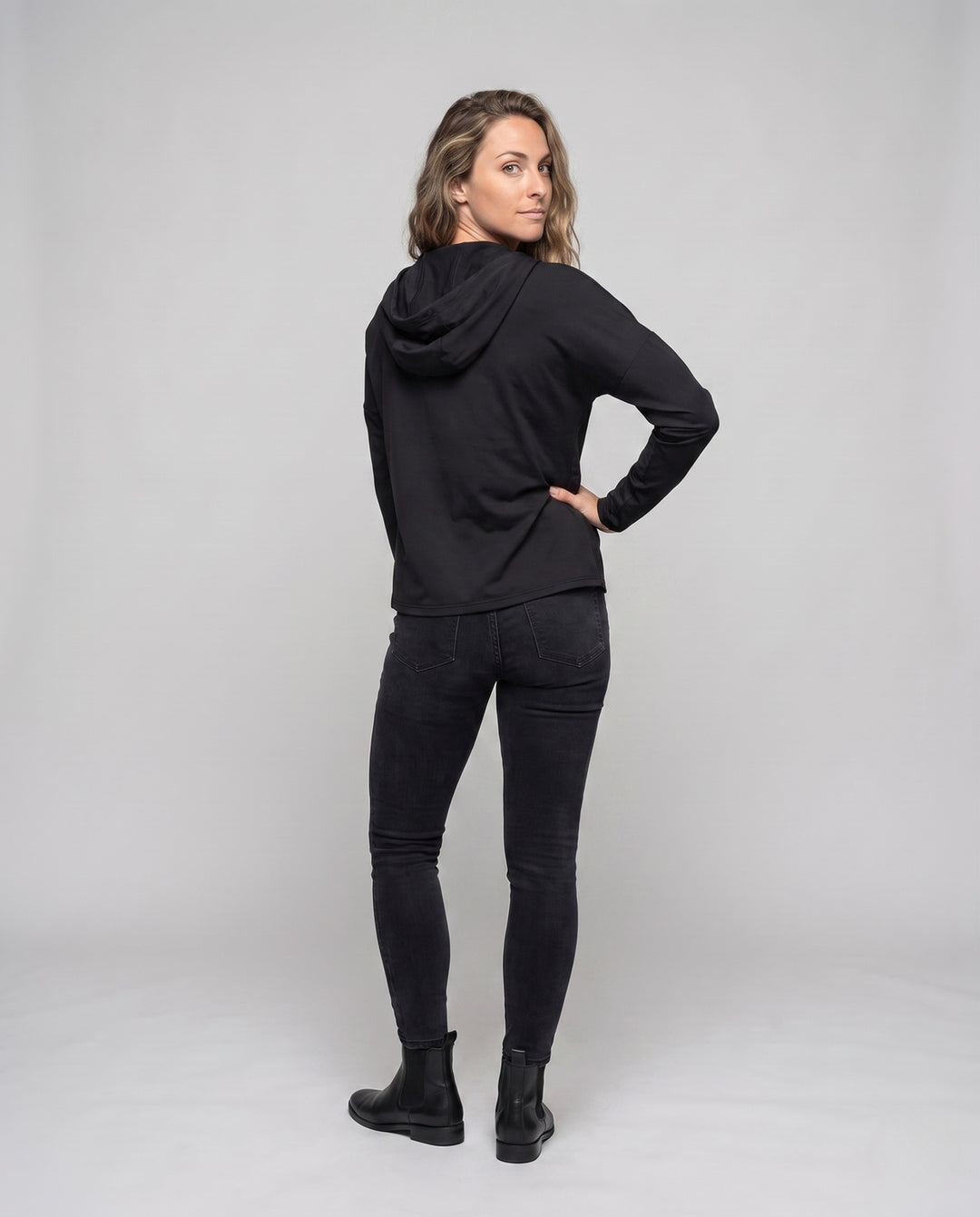 Product 15865109872970 - back_view
