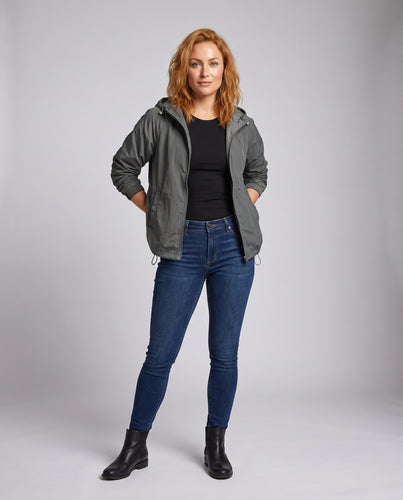 Damen leichte Übergangsjacke mit praktischen Taschen und Kapuze R&B